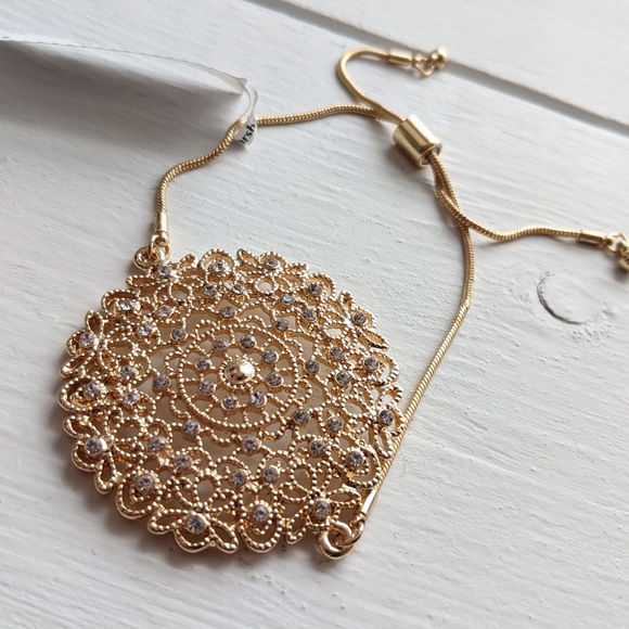 Goldtone Bracelet - Picture 1 of 4